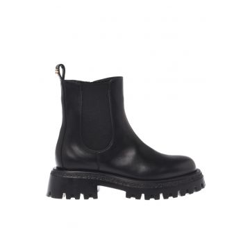 Ghete din piele cu garnitura din material textil