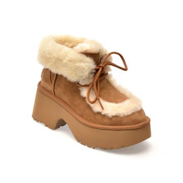 Ghete UGG maro, NEW HEIGHTS LACE UP, din piele intoarsa