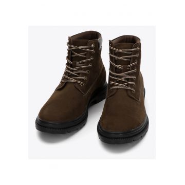 Ghete barbatesti  piele nabuc - impermeabil - cu sireturi