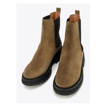 Ghete dama  piele intoarsa - talpa groasa - elastic - maro deschis