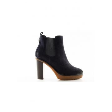 Botine Chelsea din piele intoarsa Cleo -