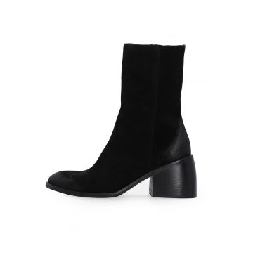 Botine din piele intoarsa cu toc - de culoare neagra 37 -