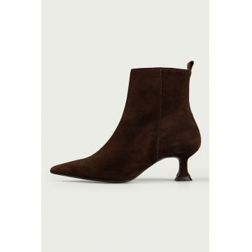 Botine din piele intoarsa cu toc kitten