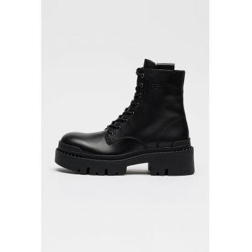 Ghete din piele cu toc masiv