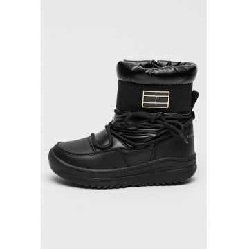 Ghete din piele ecologica cu garnituri din material textil si aspect metalic