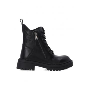 Ghete din piele naturala de capra