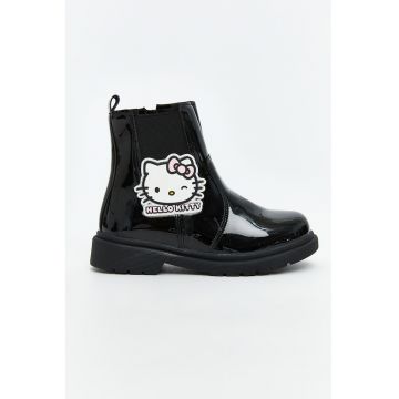 Ghete cu Hello Kitty