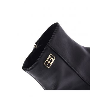 Ghete din piele cu aplicatie logo metalic - Negru