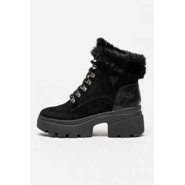 Ghete cu toc masiv si mongrama - Negru