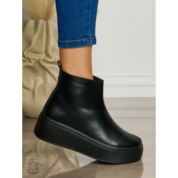 Ghete casual din piele naturală cu talpa solida cu fermoar CRL1511 NEGRU