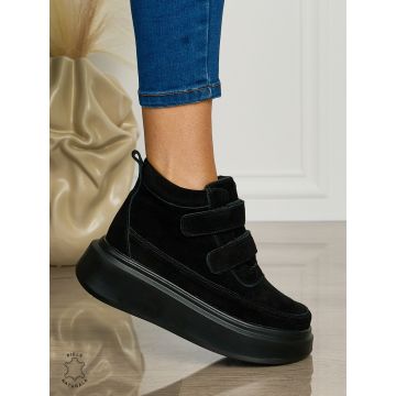 Ghete casual din piele naturală intoarsa cu talpa solida Velcro si fermoar CRL1512 NEGRUSUEDE