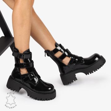 GHETE DAMA PIELE NATURALA cu decupaje laterale și trei curele cu catarame metalice CRL1251 NEGRU