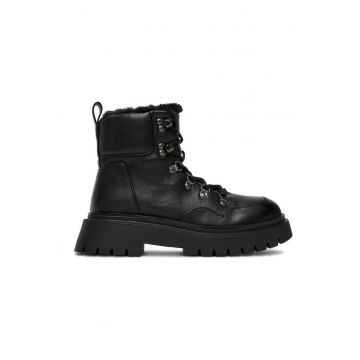 Botine de dama -  material textil - negru