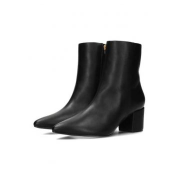 Botine cu toc masiv