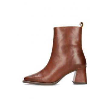 Botine din piele cu varf ascutit si fermoar