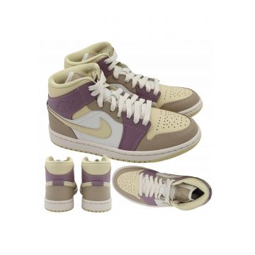 Pantofi Sport Dama -  Air Jordan 1 Mid - Partea superioara realizata dintr-o combinatie de piele naturala si sintetica - Garanteaza confort pe tot parcursul zilei - Elegant - modelul neregulat atrage atentia - Dimensiune Multicolor - Multicolor
