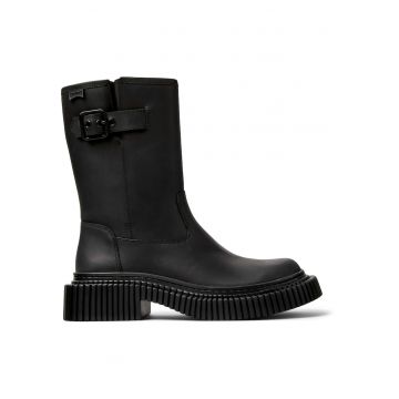 Ghete de piele cu o catarama decorativa - Negru
