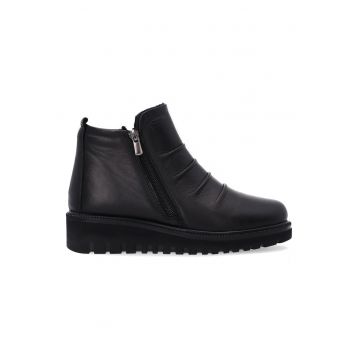 Ghete din piele cu talpa wedge si fermoar