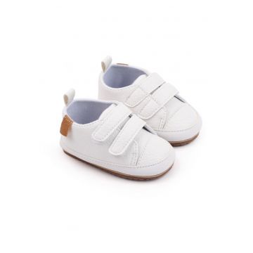 Botosei bebelusi -  Baby Cloud - piele ecologica - talpa cauciuc - inchidere scai - Alb