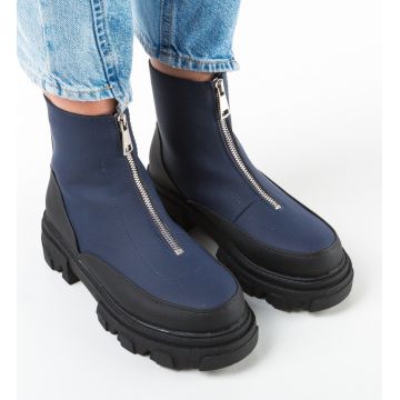 Ghete dama Isadora Bleumarin