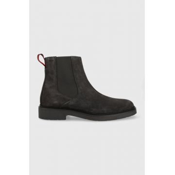 HUGO botine din piele intoarsa Lucityl Cheb barbati, culoarea gri
