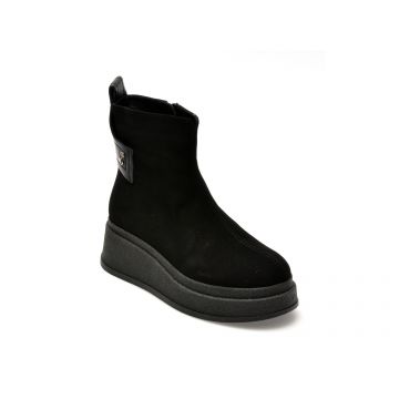 Ghete GRYXX negre, 1763493, din piele intoarsa