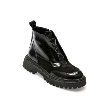 Ghete GRYXX negre, 564102, din piele naturala lacuita