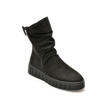 Ghete RIEKER negre, W1063, din piele intoarsa