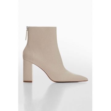Botine cu varf ascutit Giana