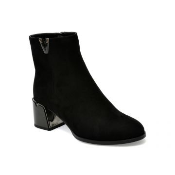 Ghete GRYXX negre, 3R863, din piele intoarsa