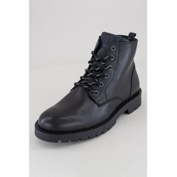 Ghete din piele cu sireturi