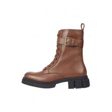 Ghete de piele