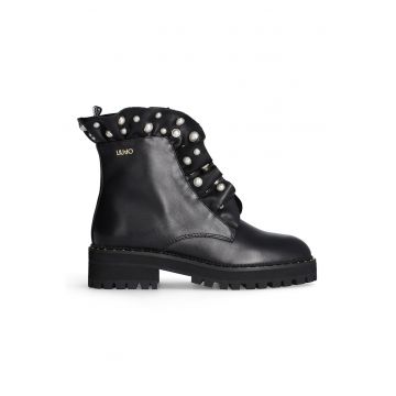 Ghete de piele