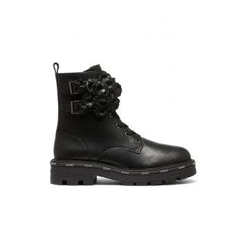 Ghete de piele