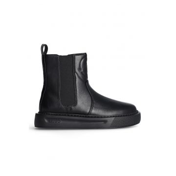 Ghete de piele ecologica cu segment din material textil