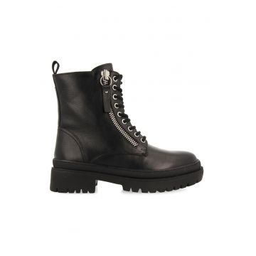 Ghete de piele Trappers
