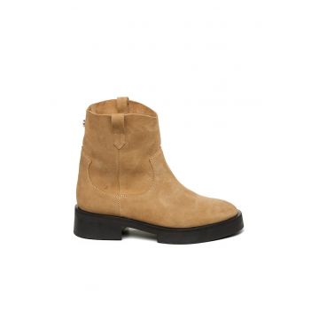 Ghete de piele intoarsa