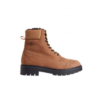 Ghete de piele nabuc
