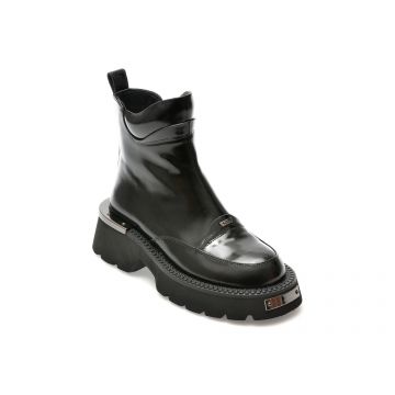 Ghete GRYXX negre, XA02, din piele naturala lacuita