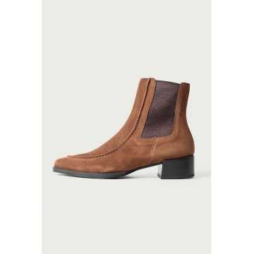 Ghete Chelsea de piele intoarsa
