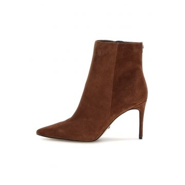 Botine de piele intoarsa cu varf ascutit