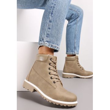 Botine Bej