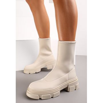 Botine Bej