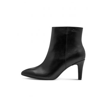 Botine din piele cu varf ascutit Botine din piele cu varf ascutit