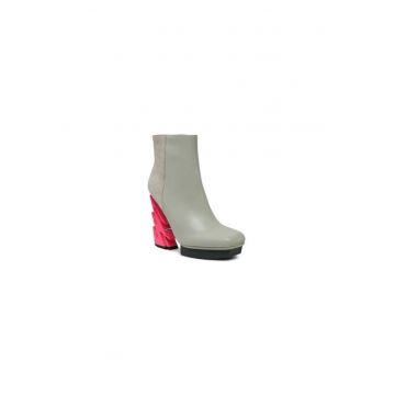 Ghete dama  303085476 - Piele naturala - 41 EU - Alb