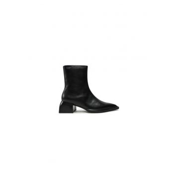 Ghete dama  304624780 - Piele naturala - 36 EU - Negru