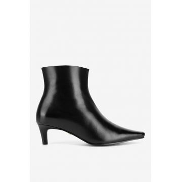 Ghete dama  5905588828877 - Piele naturala - Negru