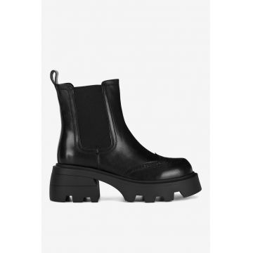 Ghete dama  5905588842040 - Piele naturala - 40 EU - Negru