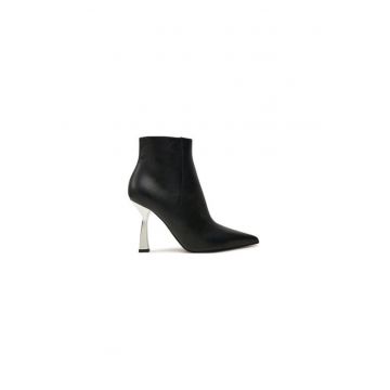 Ghete dama  304383366 - Piele naturala - Negru