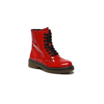 Ghete fete  Young - Piele lacuita